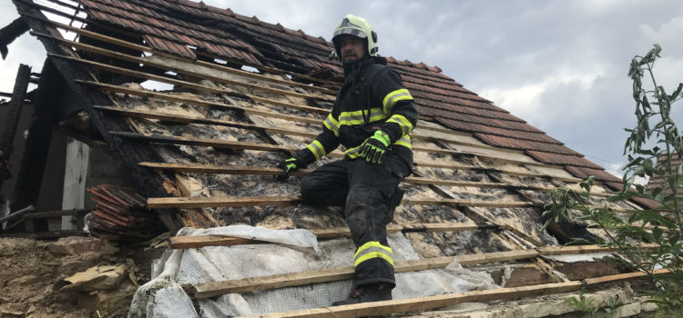 29.08.2021 Požár nízké budovy Nížebohy